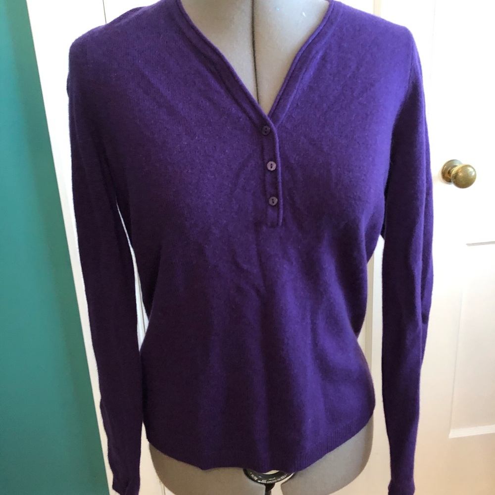 Lovely deep purple cashmere sweater